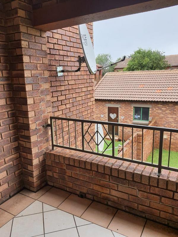 2 Bedroom Property for Sale in Mooikloof Ridge Gauteng