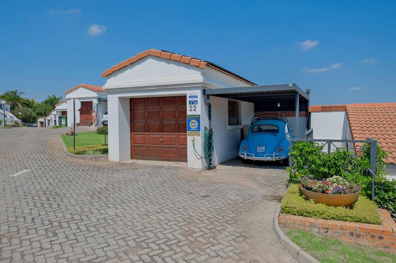 2 Bedroom Property for Sale in Erasmuskloof Gauteng