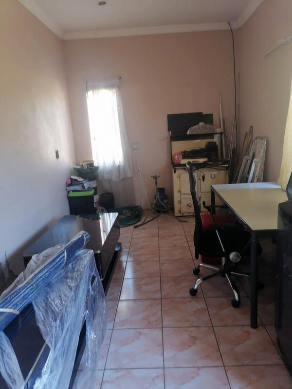 3 Bedroom Property for Sale in Dube Gauteng