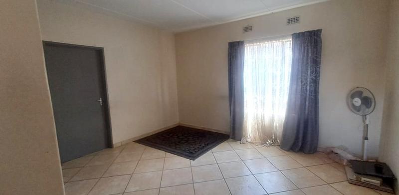 2 Bedroom Property for Sale in Jabulani Gauteng