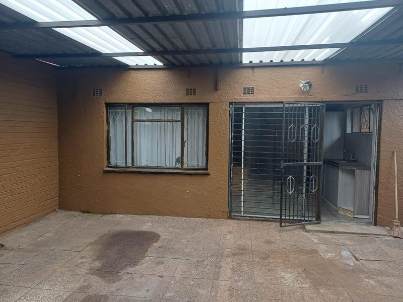 2 Bedroom Property for Sale in The Hill Gauteng