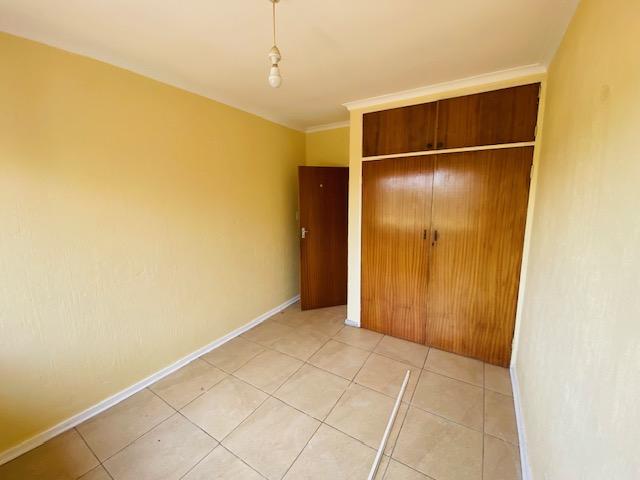 To Let 3 Bedroom Property for Rent in Clayville Gauteng