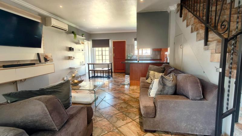 2 Bedroom Property for Sale in Annlin Gauteng