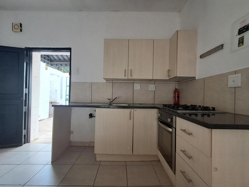 To Let 2 Bedroom Property for Rent in Buccleuch Gauteng