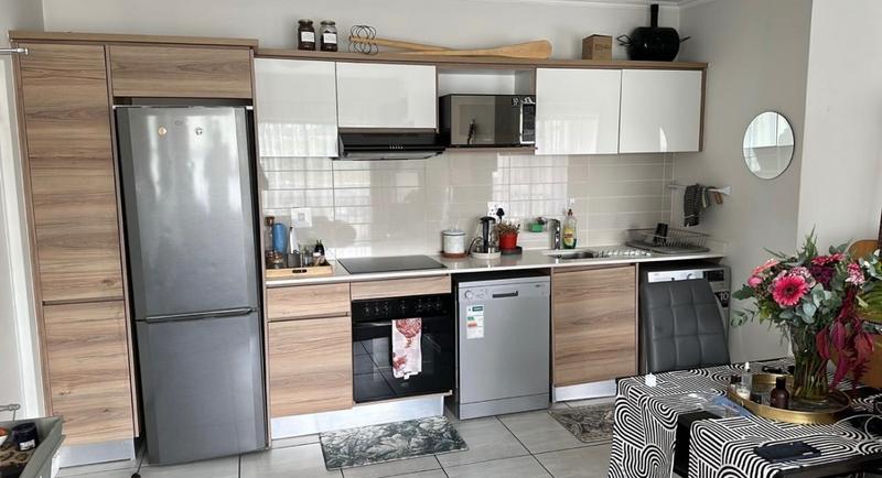 1 Bedroom Property for Sale in Waterfall Country Estate Gauteng