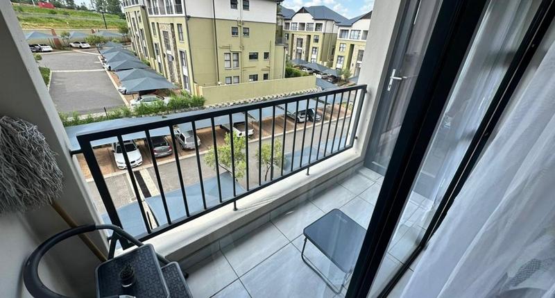 1 Bedroom Property for Sale in Waterfall Country Estate Gauteng