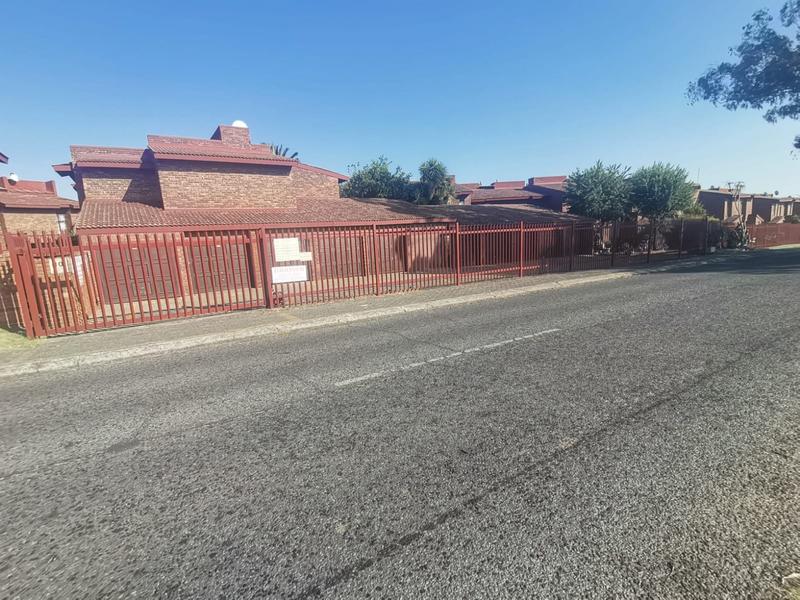 3 Bedroom Property for Sale in The Hill Gauteng