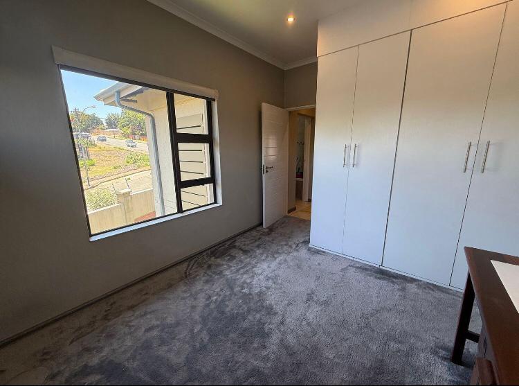 To Let 2 Bedroom Property for Rent in Victory Park Gauteng