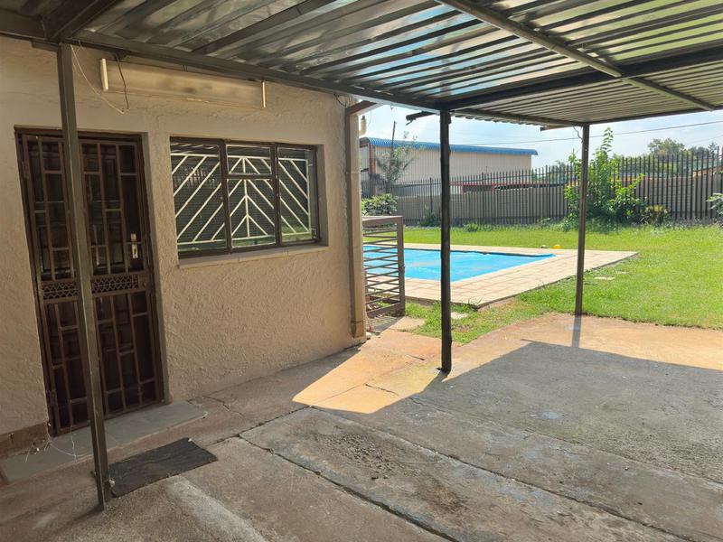 4 Bedroom Property for Sale in Erasmia Gauteng