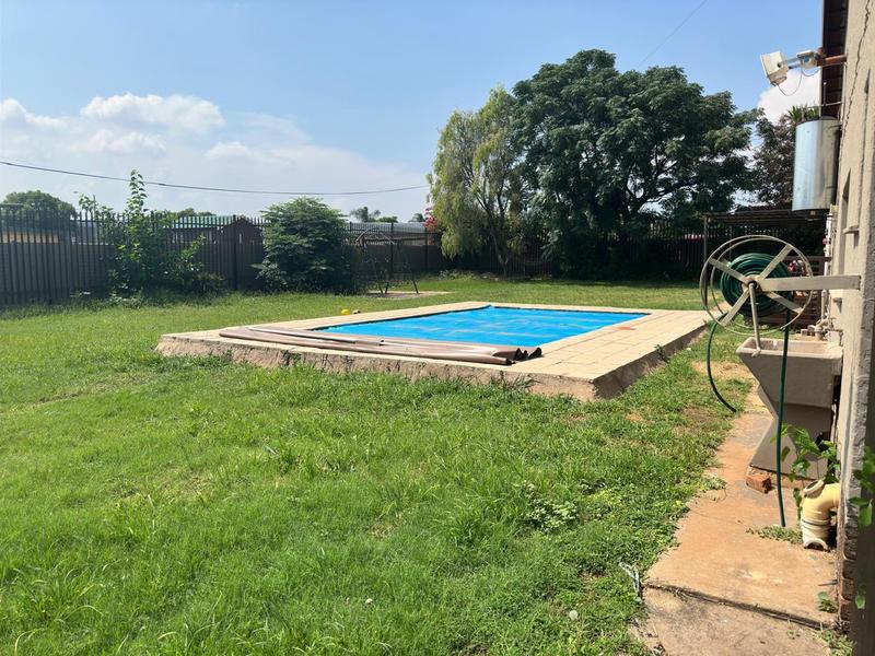 4 Bedroom Property for Sale in Erasmia Gauteng