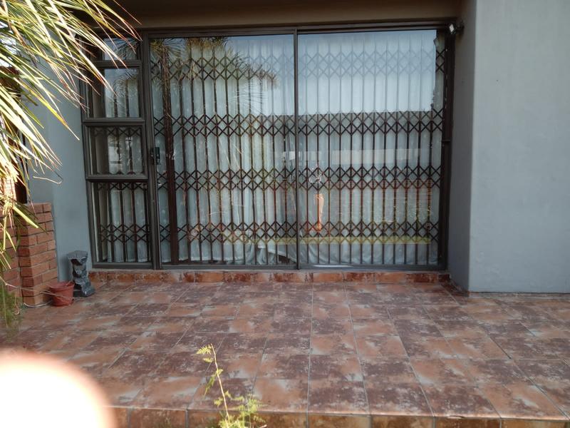 To Let 2 Bedroom Property for Rent in Birchleigh Gauteng