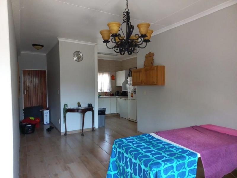 To Let 2 Bedroom Property for Rent in Hurlyvale Gauteng