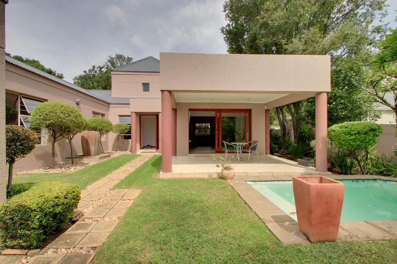 To Let 3 Bedroom Property for Rent in Magaliessig Gauteng