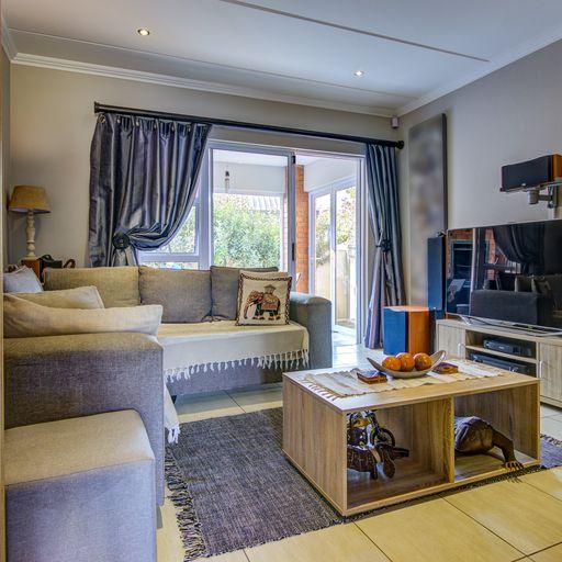 2 Bedroom Property for Sale in Greenstone Hill Gauteng