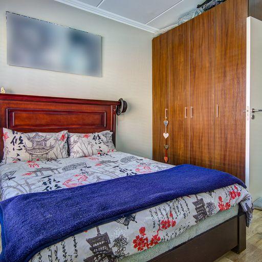 2 Bedroom Property for Sale in Greenstone Hill Gauteng