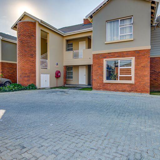 2 Bedroom Property for Sale in Greenstone Hill Gauteng