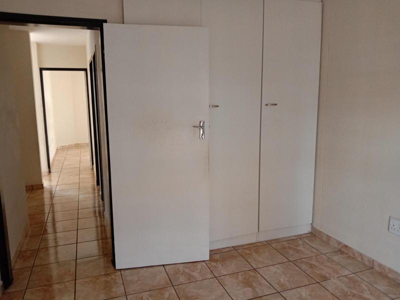 2 Bedroom Property for Sale in Pretoria North Gauteng