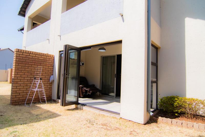 To Let 2 Bedroom Property for Rent in Noordwyk Gauteng