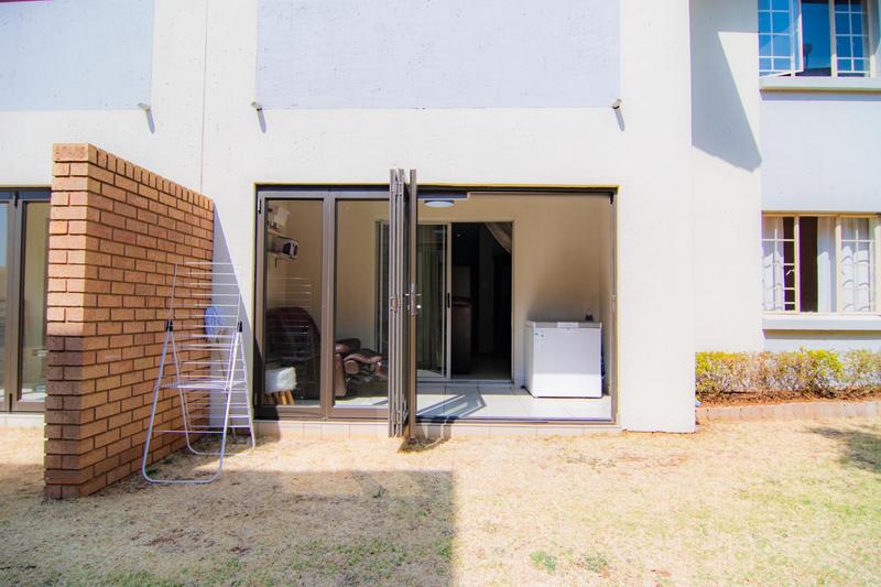 To Let 2 Bedroom Property for Rent in Noordwyk Gauteng