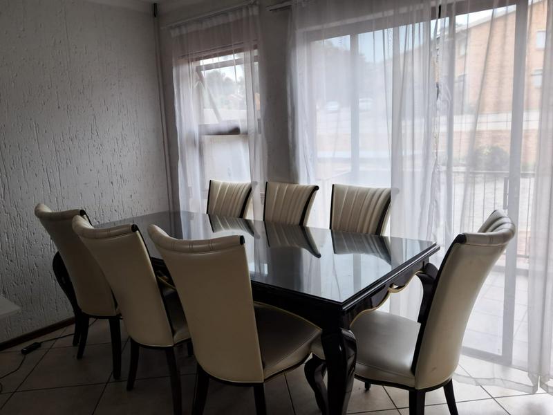 To Let 2 Bedroom Property for Rent in Buccleuch Gauteng