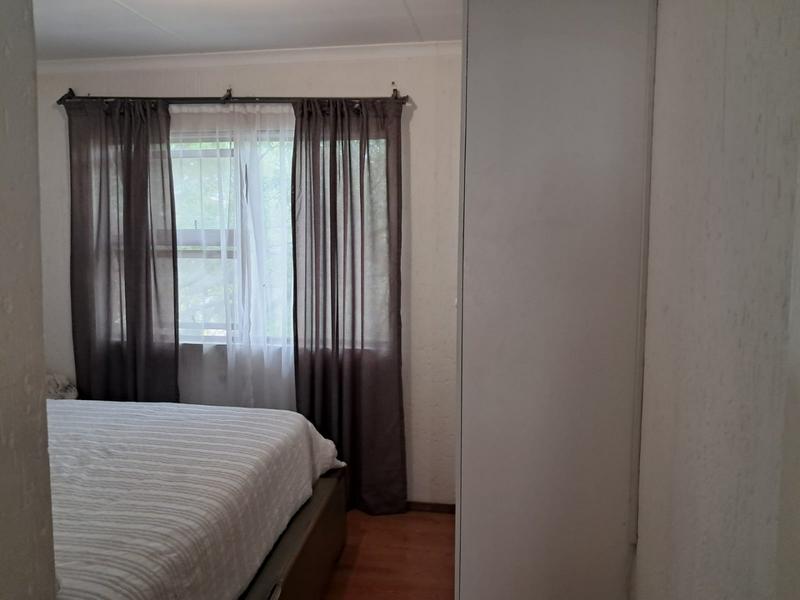 To Let 2 Bedroom Property for Rent in Buccleuch Gauteng