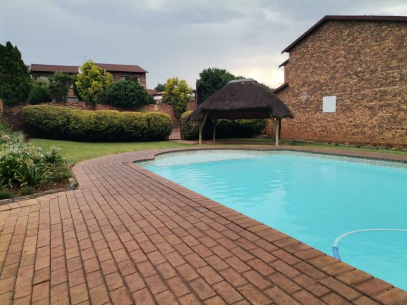 5 Bedroom Property for Sale in Randpark Ridge Gauteng