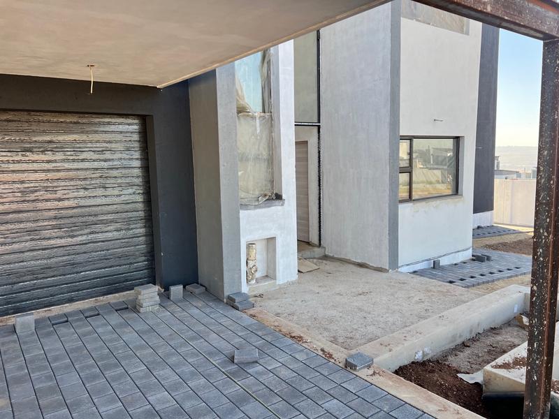 4 Bedroom Property for Sale in Midstream Heights Gauteng