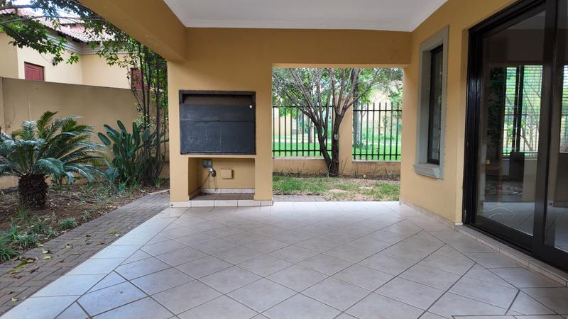 4 Bedroom Property for Sale in Maroeladal Gauteng