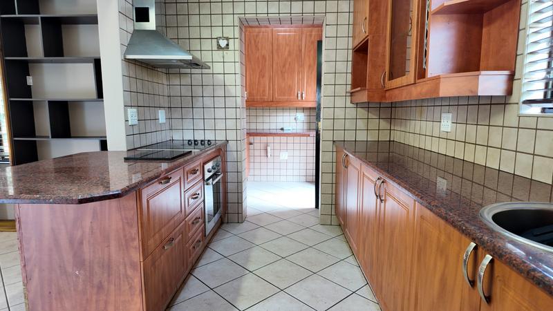 4 Bedroom Property for Sale in Maroeladal Gauteng