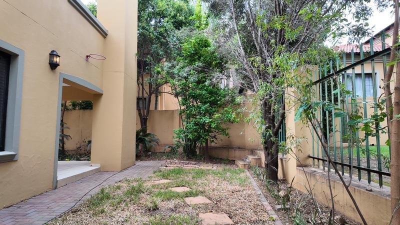 4 Bedroom Property for Sale in Maroeladal Gauteng