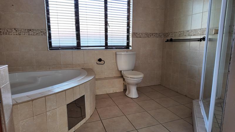 4 Bedroom Property for Sale in Maroeladal Gauteng