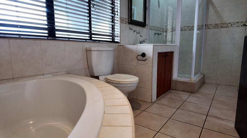 4 Bedroom Property for Sale in Maroeladal Gauteng