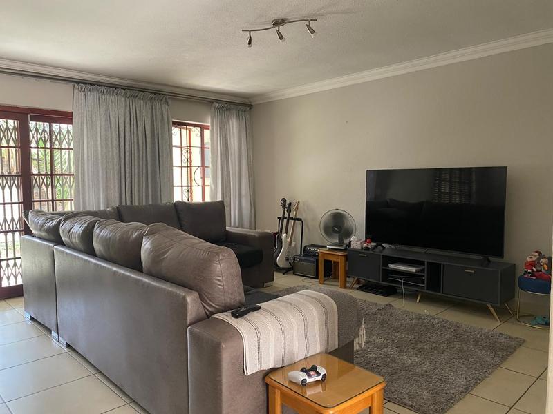 3 Bedroom Property for Sale in Northwold Gauteng