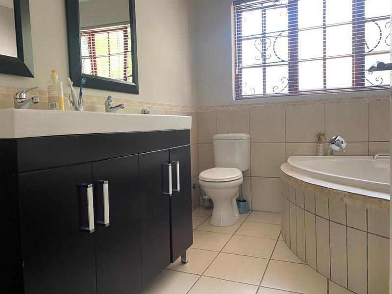 3 Bedroom Property for Sale in Northwold Gauteng