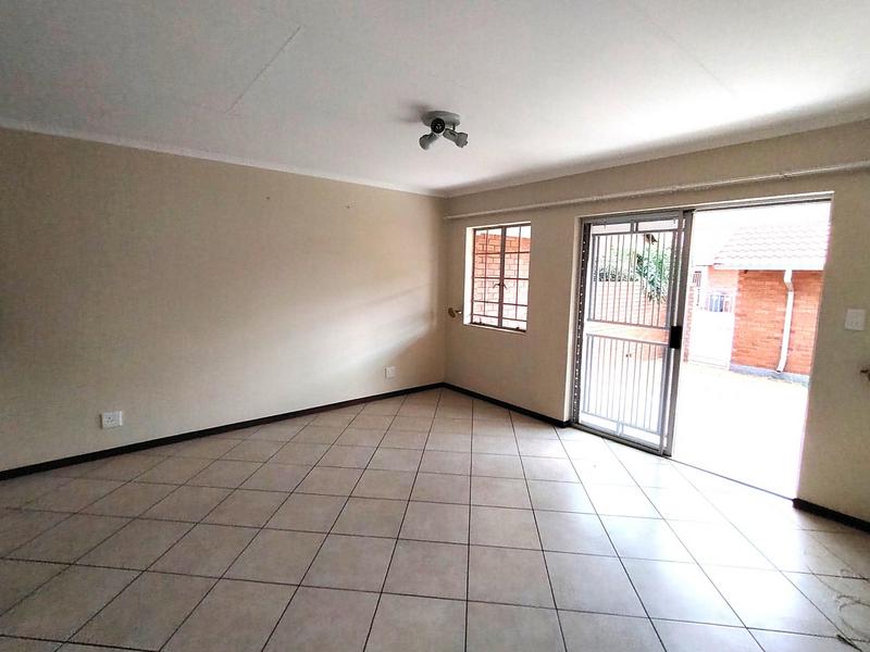 To Let 3 Bedroom Property for Rent in Monavoni Gauteng