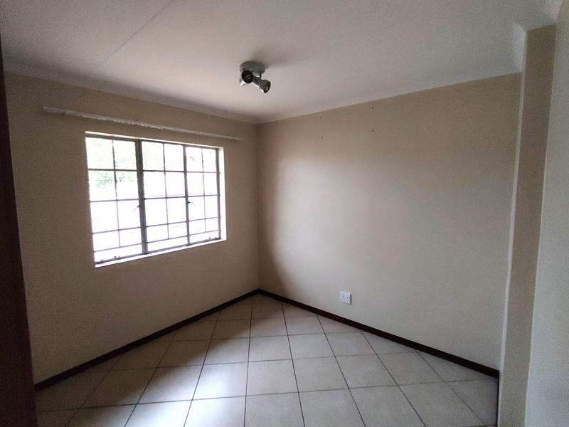 To Let 3 Bedroom Property for Rent in Monavoni Gauteng