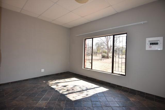 8 Bedroom Property for Sale in Dinokeng Gauteng