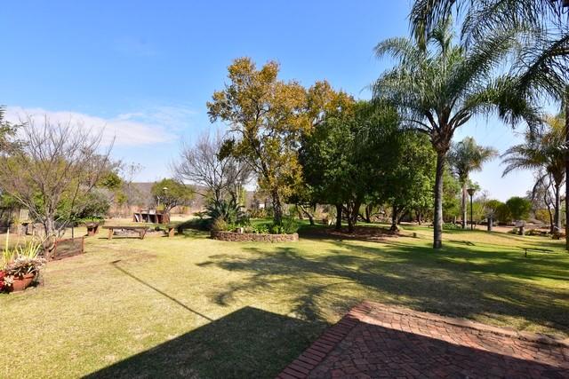 8 Bedroom Property for Sale in Dinokeng Gauteng