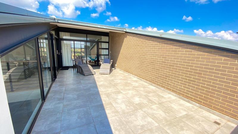 2 Bedroom Property for Sale in Midfield Estate Gauteng