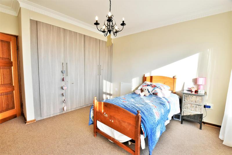 5 Bedroom Property for Sale in Glenvista Gauteng