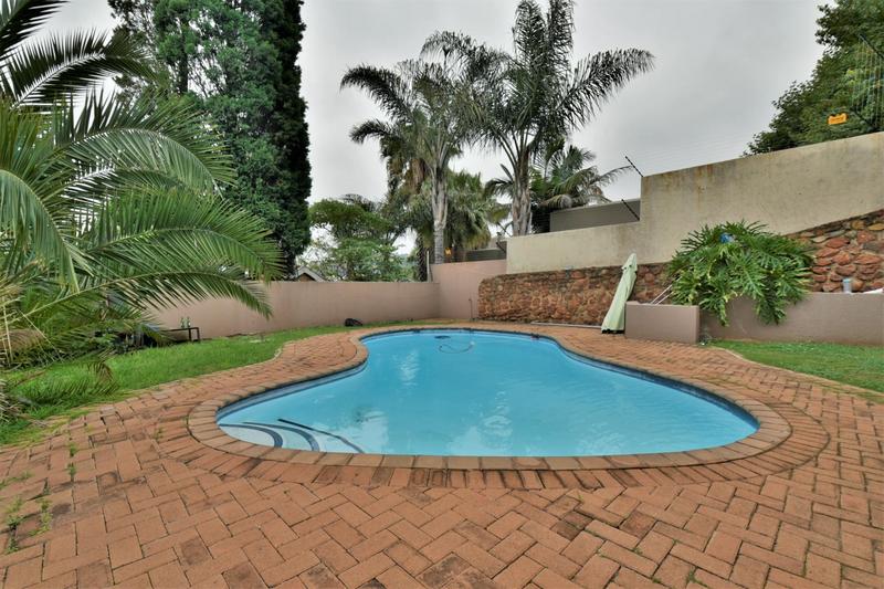 4 Bedroom Property for Sale in Glenvista Gauteng