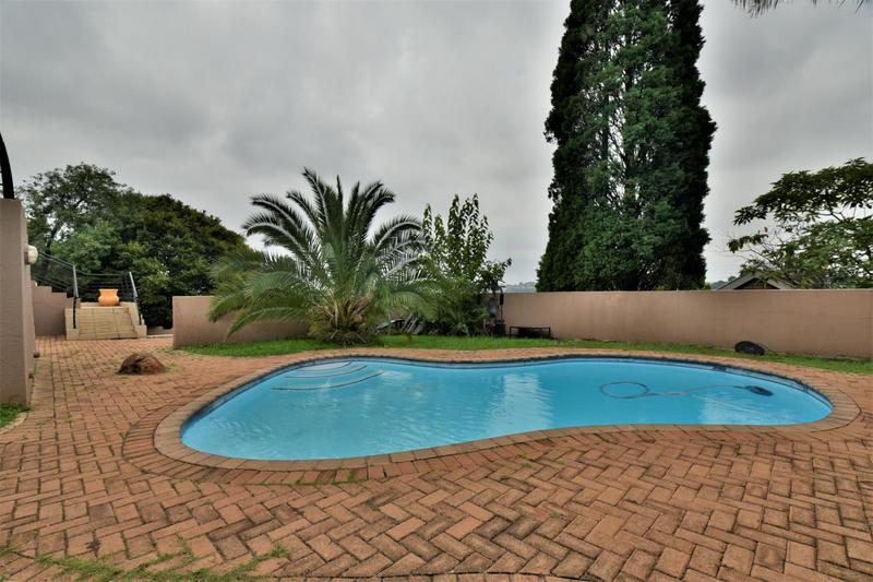 4 Bedroom Property for Sale in Glenvista Gauteng