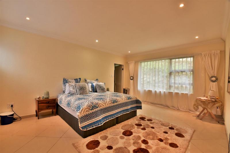 4 Bedroom Property for Sale in Glenvista Gauteng