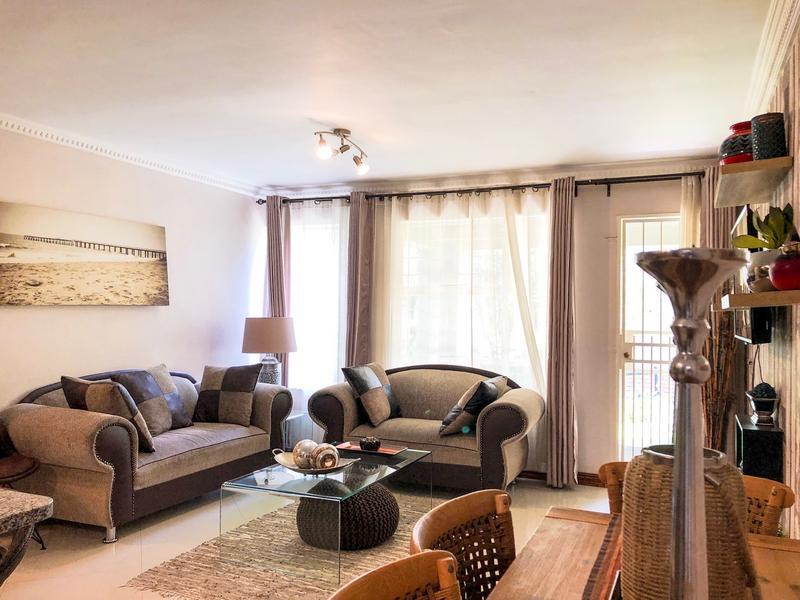 To Let 2 Bedroom Property for Rent in Benmore Gauteng