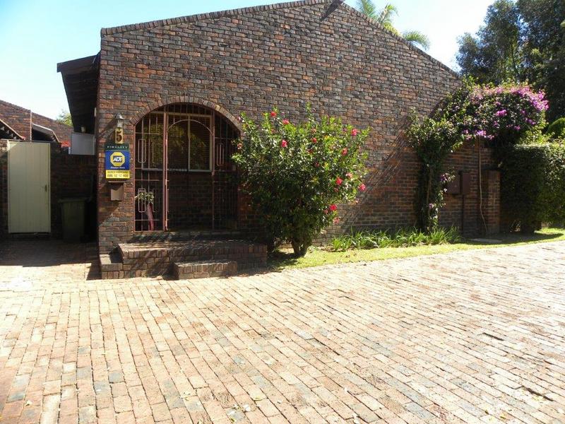 3 Bedroom Property for Sale in Buccleuch Gauteng