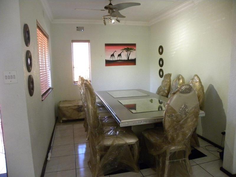 3 Bedroom Property for Sale in Buccleuch Gauteng