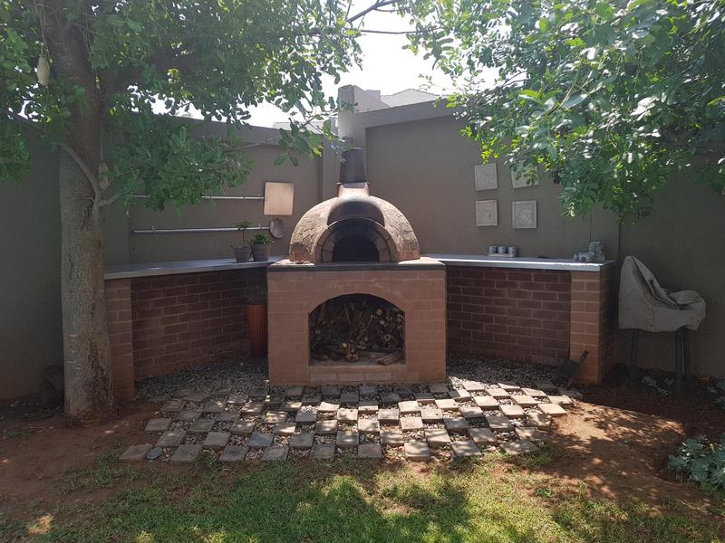 4 Bedroom Property for Sale in Sable Hills Gauteng