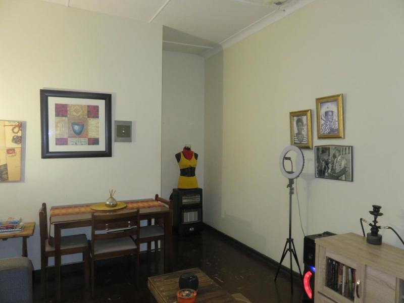 2 Bedroom Property for Sale in Sunnyside Gauteng