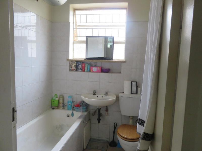 2 Bedroom Property for Sale in Sunnyside Gauteng