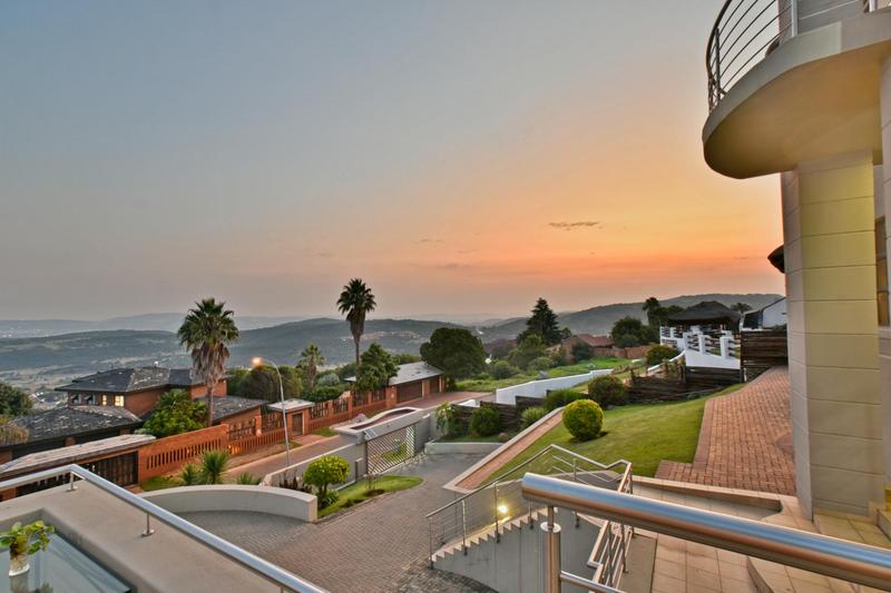 6 Bedroom Property for Sale in Glenvista Gauteng